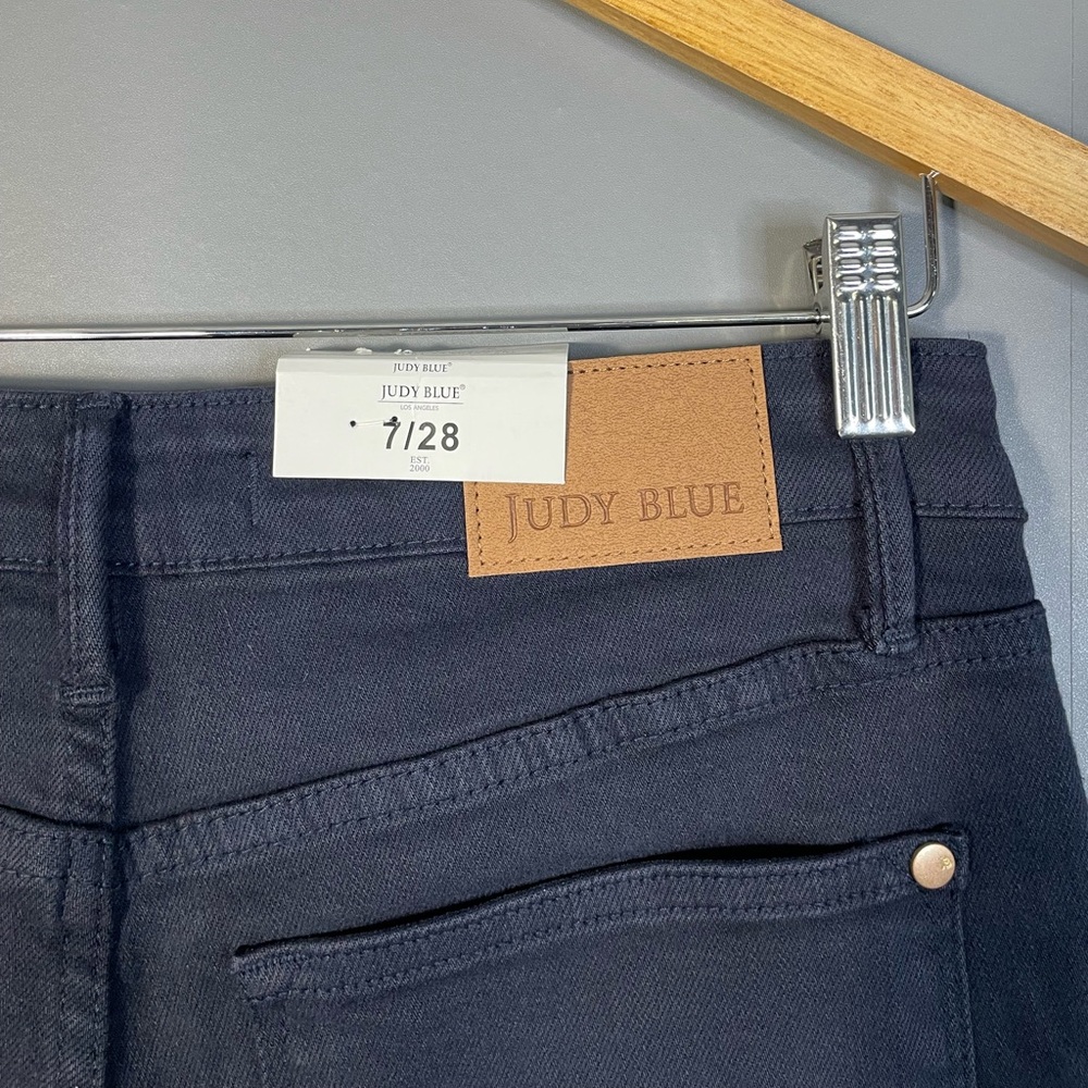 Judy Blue Tummy Control Wide Leg Crop Jean Garment Dyed Navy Blue NWT - Picture 6 of 11